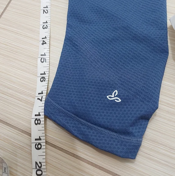 prAna crops - Picture 5 of 5